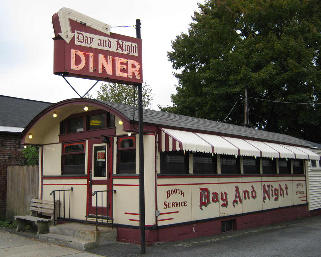 Day and Night Diner I travel around Massachusetts a lot for work, mostly for meetings, but I rarely seem to be able to take advantage of these trips to visit a new diner. Even...