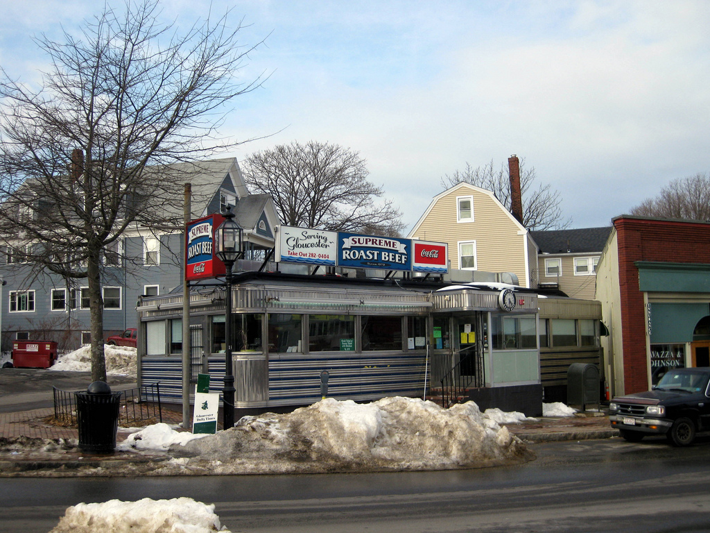 Supreme Roast Beef Day 15: January 15, 2010 This diner was manufactured by Jerry O’Mahony, Inc. of Elizabeth, New Jersey, in 1949. It was originally Michel’s Diner and later Chick’s Roast Beef. It’s...